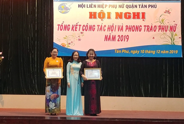 Trang bị kiến thức và kỹ năng tự bảo vệ để bảo vệ an toàn cho phụ nữ và trẻ em Trang bi kien thuc va ky nang tu bao ve de bao ve an toan cho phu nu va tre em