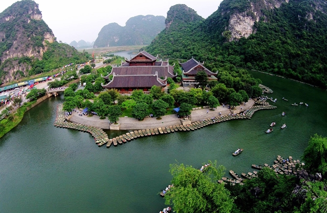 Quá tải du khách, Ninh Bình vẫn đăng cai Năm Du lịch quốc gia 2020 Qua tai du khach, Ninh Binh van dang cai Nam Du lich quoc gia 2020