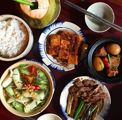 Có gì hấp dẫn ở quán ăn vợ chồng Cựu Tổng thống Mỹ nhất định phải ghé khi đến Sài Gòn? Co gi hap dan o quan an vo chong Cuu Tong thong My nhat dinh phai ghe khi den Sai Gon?