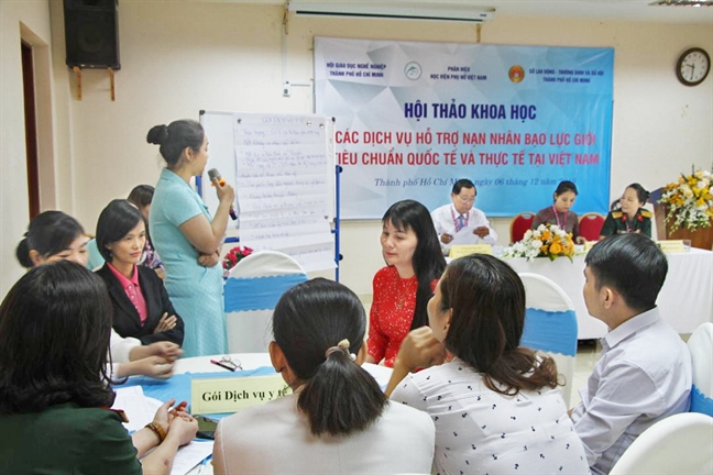 Hỗ trợ nạn nhân bạo lực giới: Ai, ở đâu? Ho tro nan nhan bao luc gioi: Ai, o dau?