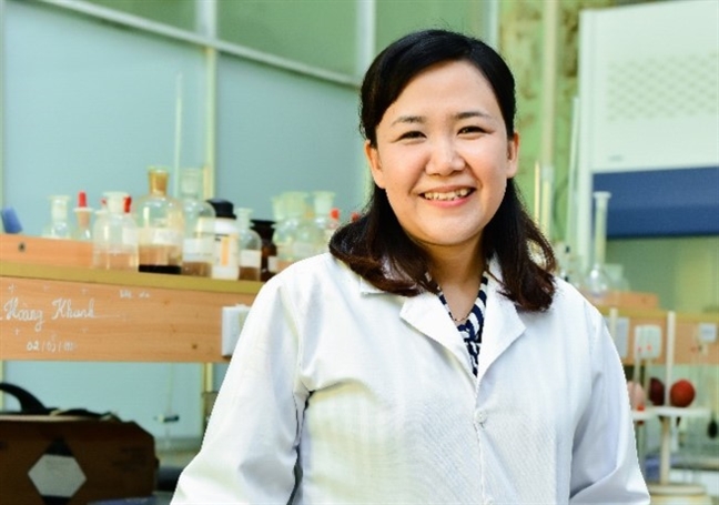 Ba nhà khoa học nữ xuất sắc năm 2019 là ai? Ba nha khoa hoc nu xuat sac nam 2019 la ai?