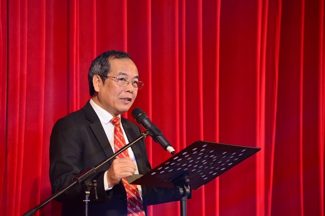 Gần 2.000 khán giả hòa nhịp cùng đêm nhạc Giáng sinh NHG Gan 2.000 khan gia hoa nhip cung dem nhac Giang sinh NHG