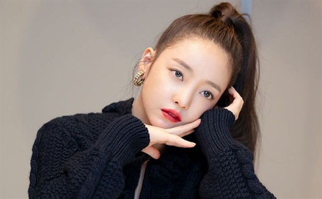 Dùng từ khiếm nhã bình luận về Goo Hara, một giáo sư có nguy cơ bị sa thải Dung tu khiem nha binh luan ve Goo Hara, mot giao su co nguy co bi sa thai