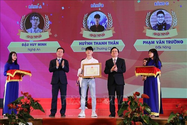 3 thí sinh đoạt giải Nhất cuộc thi 'Tuổi trẻ học tập và làm theo Bác' năm 2019 3 thi sinh doat giai Nhat cuoc thi 'Tuoi tre hoc tap va lam theo Bac' nam 2019