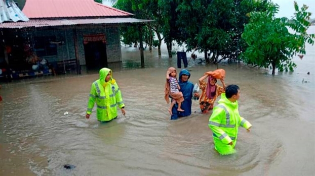 Gần 4.000 người dân Malaysia di tản vì mưa lũ, động đất 6,8 độ richter tấn công miền nam Philippines Gan 4.000 nguoi dan Malaysia di tan vi mua lu, dong dat 6,8 do richter tan cong mien nam Philippines
