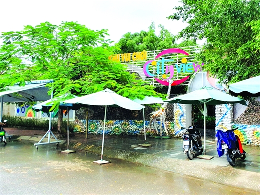 Xã hội hóa giáo dục tại Quảng Ngãi - Biến khu vui chơi trong trường học thành quán cà phê Xa hoi hoa giao duc tai Quang Ngai - Bien khu vui choi trong truong hoc thanh quan ca phe