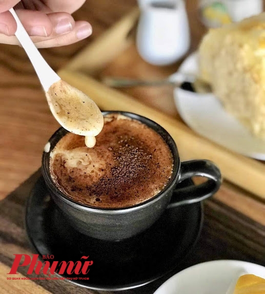 Tìm một tách café trứng chuẩn vị giữa Sài Gòn không khó Tim mot tach cafe trung chuan vi giua Sai Gon khong kho