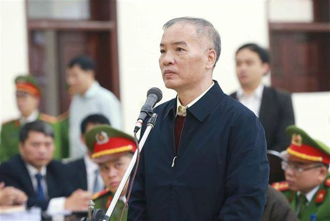 Cựu Chủ tịch MobiFone: 'Bộ trưởng phát lệnh 1 tiếng nữa ký hợp đồng thì tôi mới biết' Cuu Chu tich MobiFone: 'Bo truong phat lenh 1 tieng nua ky hop dong thi toi moi biet'