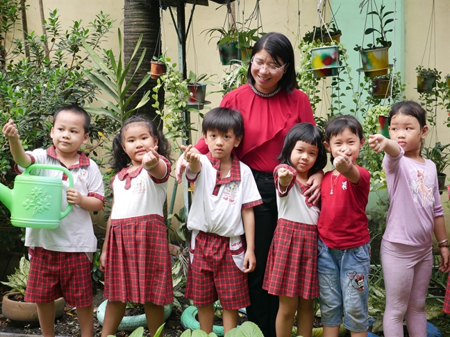 Hội LHPN TP.HCM thăm và chúc mừng Giáng sinh các cơ sở tôn giáo Hoi LHPN TP.HCM tham va chuc mung Giang sinh cac co so ton giao