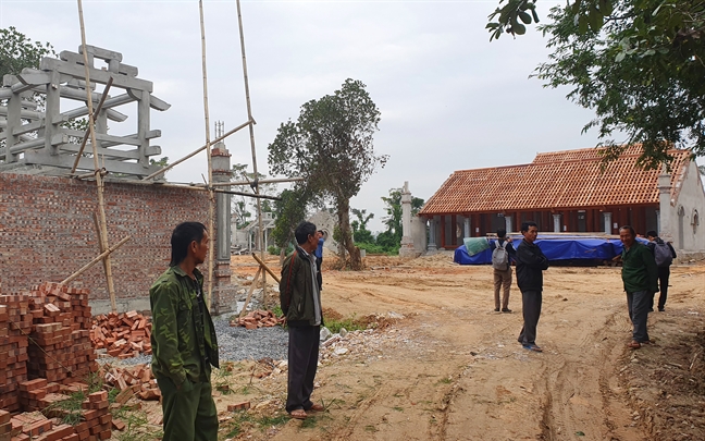 Đề nghị xử lý nghiêm vụ chùa ‘triệu đô’ xây trái phép, lấn chiếm di tích De nghi xu ly nghiem vu chua ‘trieu do’ xay trai phep, lan chiem di tich