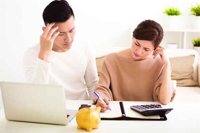 Túm 'tài khoản trách nhiệm' của chồng, khó quá Tum 'tài khoản trách nhiẹm' cua chong, kho qua