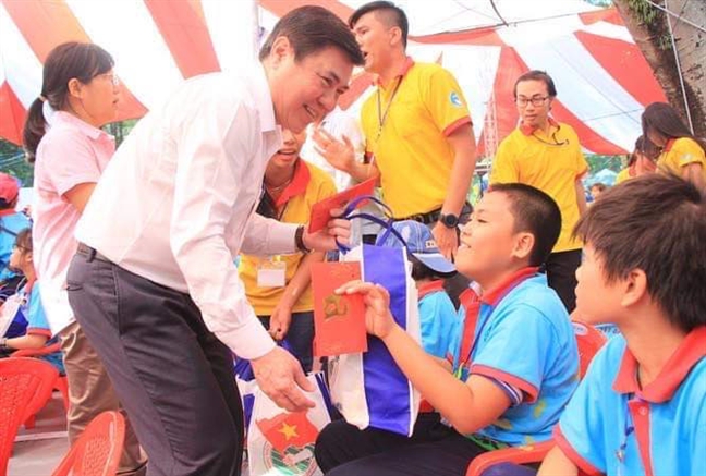 Tết trả nghĩa đồng bào Tet tra nghia dong bao