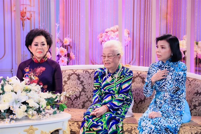 Vì sao các sáng tác về mùa xuân của nhạc sĩ Hoài An đều có hình ảnh hoa mai? Vi sao cac sang tac ve mua xuan cua nhac si Hoai An deu co hinh anh hoa mai?