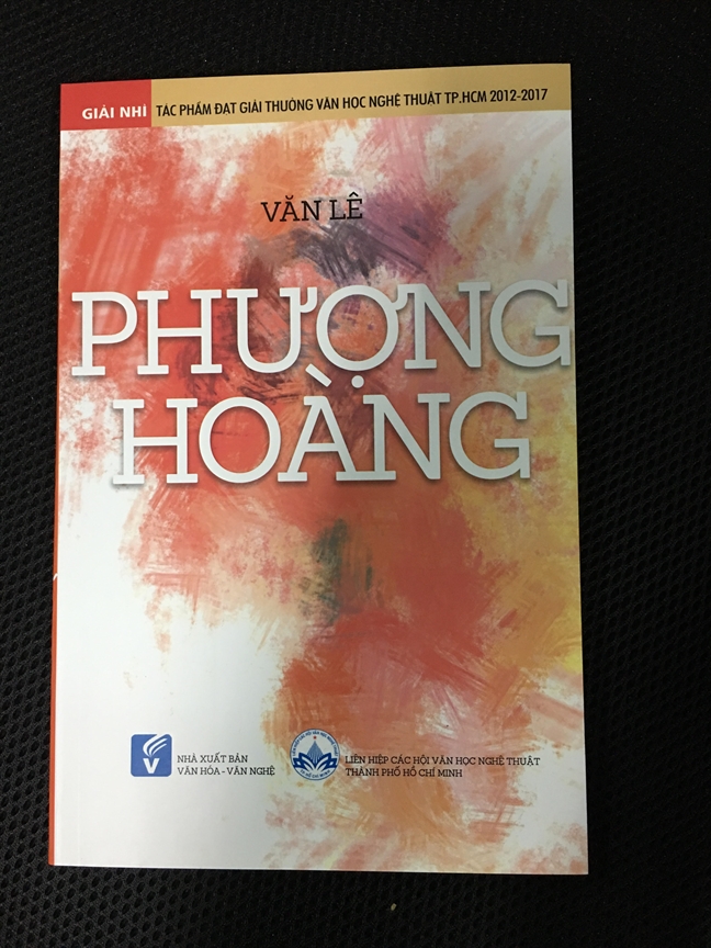 Nhà văn Văn Lê: 'Viết về người lính, về nhân dân là viết về phẩm hạnh và lòng trắc ẩn' Nha van Van Le: 'Viet ve nguoi linh, ve nhan dan la viet ve pham hanh va long trac an'