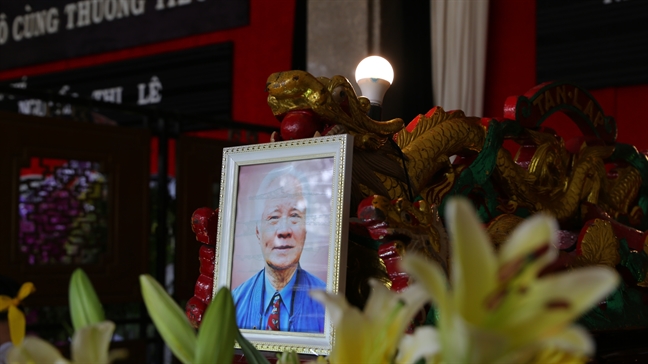 Con gái nhạc sĩ Nguyễn Văn Tý: 'Ba đã sống trọn cuộc đời của mình' Con gai nhac si Nguyen Van Ty: 'Ba da song tron cuoc doi cua minh'