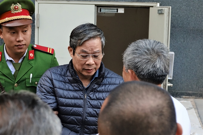Cựu Bộ trưởng Nguyễn Bắc Son thoát án tử hình, bị tuyên tù chung thân Cuu Bo truong Nguyen Bac Son thoat an tu hinh, bi tuyen tu chung than