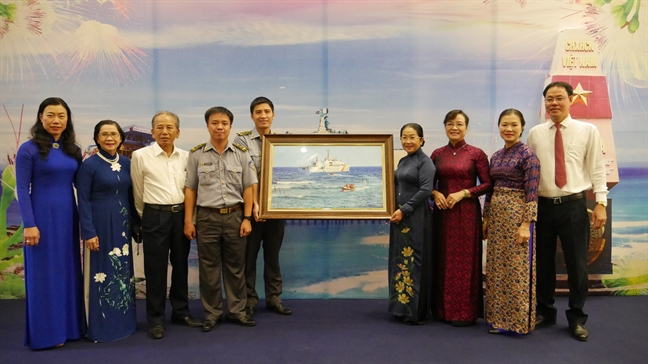 'Vì biển đảo quê hương - Vì tuyến đấu Tổ quốc': Lời hiệu triệu từ ý Đảng, lòng dân 'Vi bien dao que huong - Vi tuyen dau To quoc': Loi hieu trieu tu y Dang, long dan