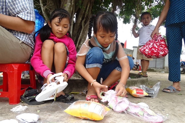 'Vì biển đảo quê hương - Vì tuyến đấu Tổ quốc': Lời hiệu triệu từ ý Đảng, lòng dân 'Vi bien dao que huong - Vi tuyen dau To quoc': Loi hieu trieu tu y Dang, long dan