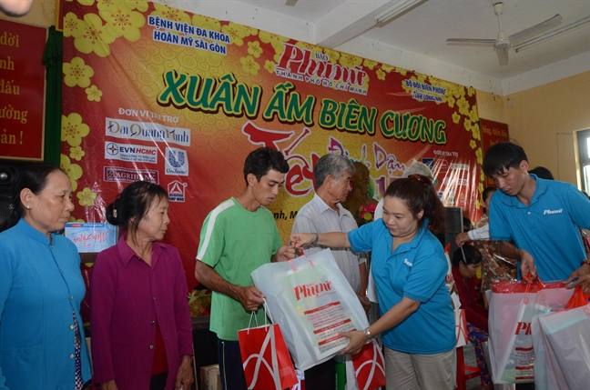 'Vì biển đảo quê hương - Vì tuyến đấu Tổ quốc': Lời hiệu triệu từ ý Đảng, lòng dân 'Vi bien dao que huong - Vi tuyen dau To quoc': Loi hieu trieu tu y Dang, long dan