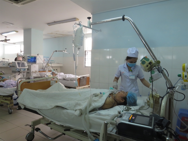 Ăn ốc bùn bống, một người bị hôn mê sâu An oc bun bong, mot nguoi bi hon me sau