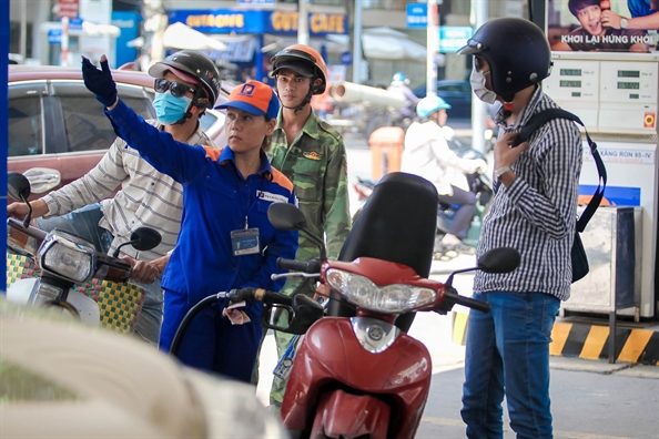 Giá xăng tăng nhẹ trong ngày cuối cùng của năm Gia xang co the tang nhe trong ngay cuoi cung cua nam