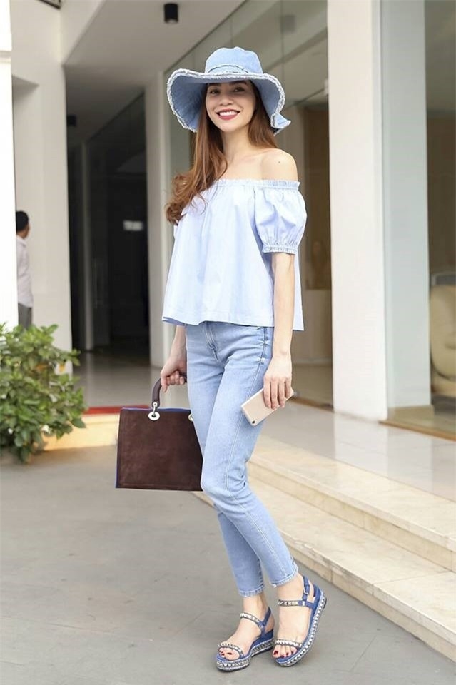 Loạt hàng bình dân, giá rẻ bất ngờ trong tủ đồ tiền tỷ của Hồ Ngọc Hà Loat hang binh dan, gia re bat ngo trong tu do tien ty cua Ho Ngoc Ha