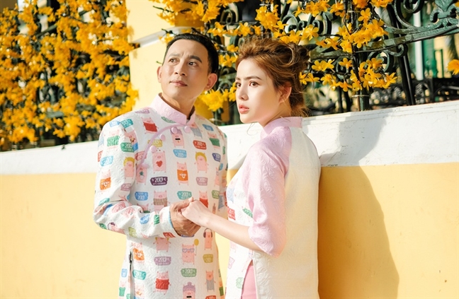 Cuối năm, vợ con nài nỉ 'ông chồng phong thủy' đổi màu cho tổ ấm Cuoi nam, vo con nai ni 'ong chong phong thuy' doi mau cho to am