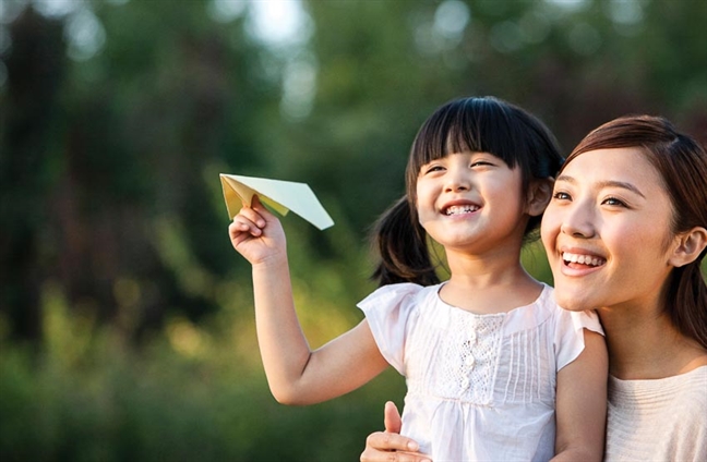 Thà đơn thân chứ không bỏ con theo chồng mới Tha don than chu khong bo con theo chong moi