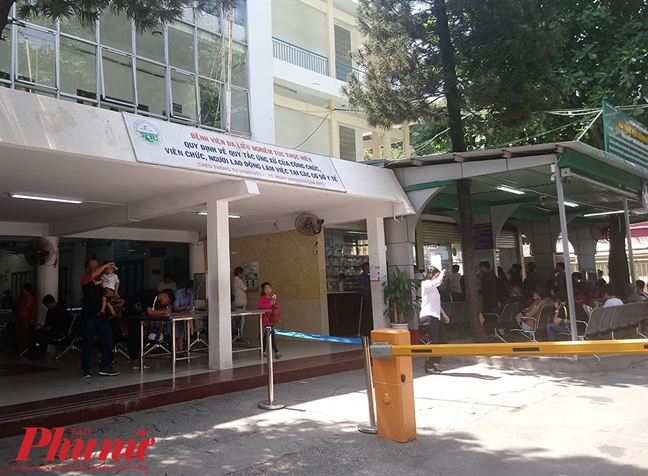 Bác sĩ da liễu đau lòng khi chứng kiến nhiều trẻ dưới 15 tuổi đã mắc bệnh tình dục Bac si da lieu dau long khi chung kien nhieu tre duoi 15 tuoi da mac benh tinh duc
